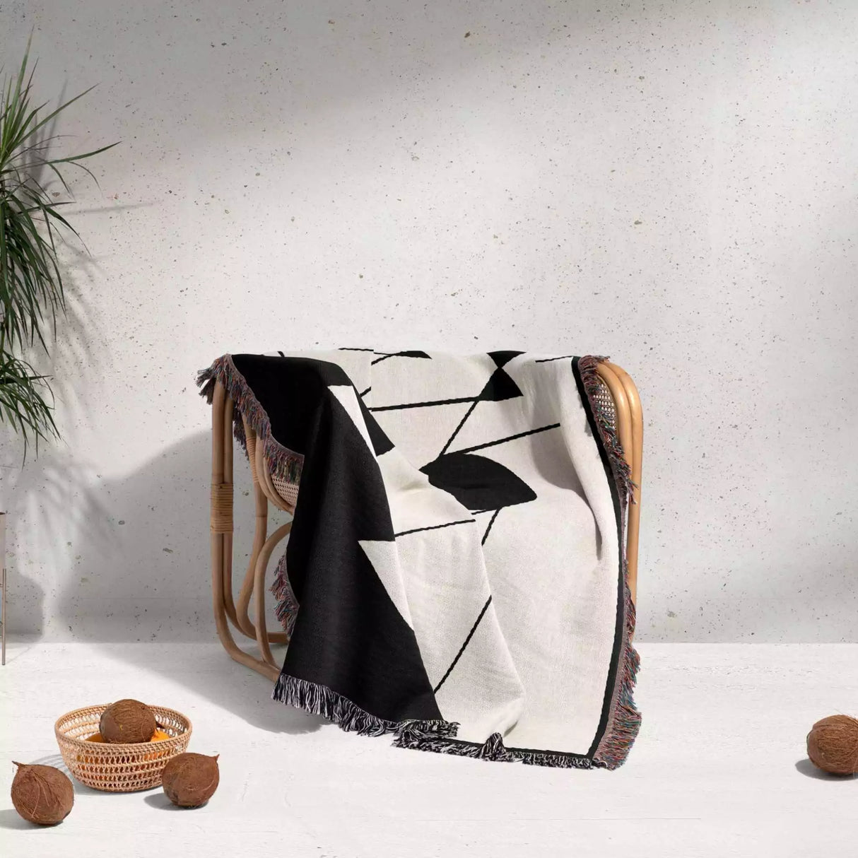 Black and White Geometric Design Woven Throw Blanket - DesignerOllie.com