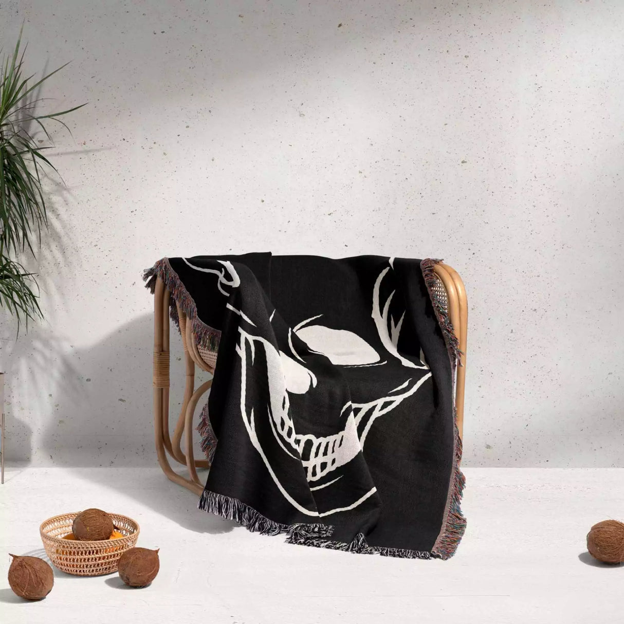 Black and White Large Skull Woven Throw Blanket - DesignerOllie.com