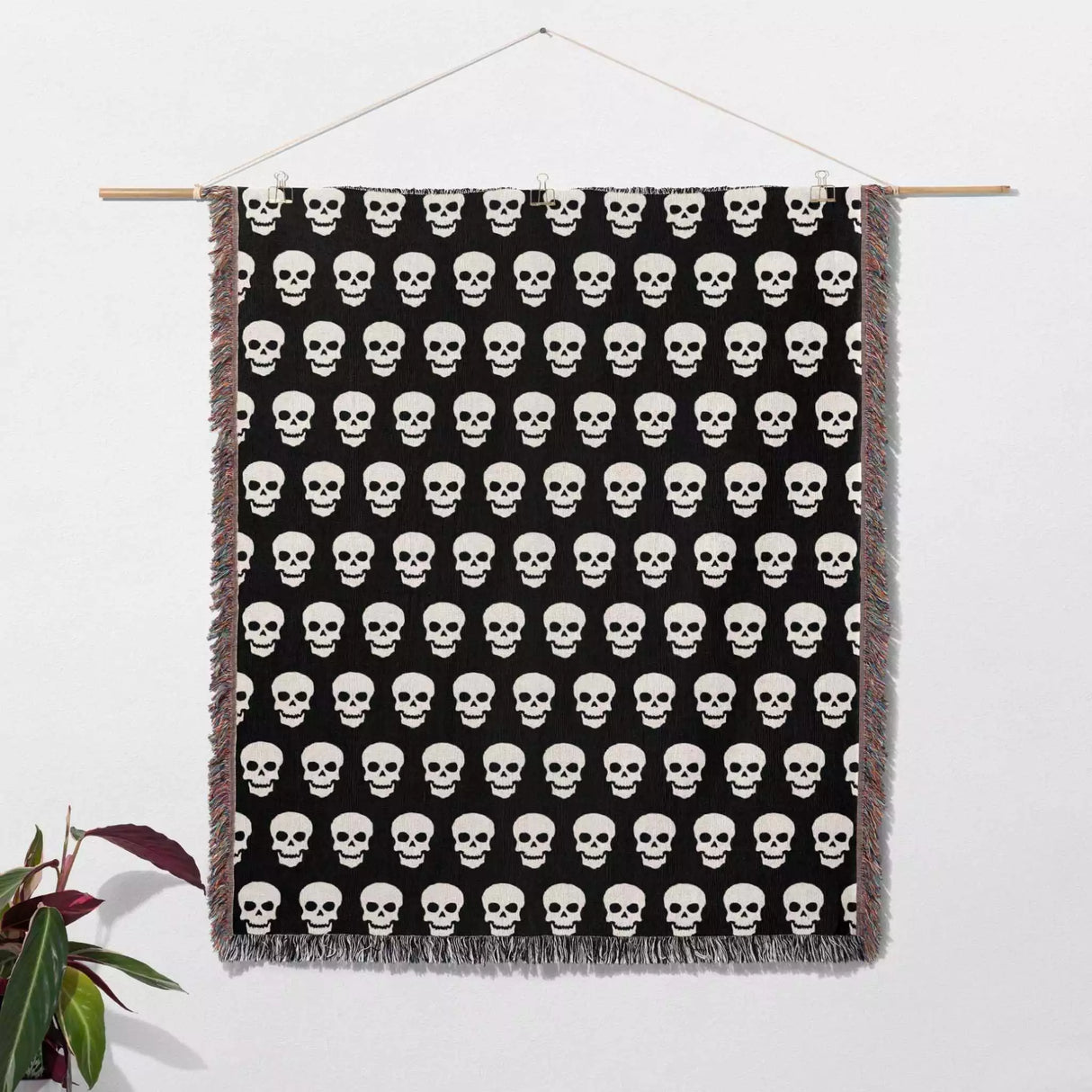 Black and White Skull Pattern Woven Throw Blanket - DesignerOllie.com