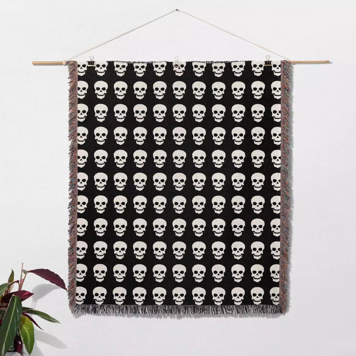 Black and White Skull Woven Throw Blanket - DesignerOllie.com