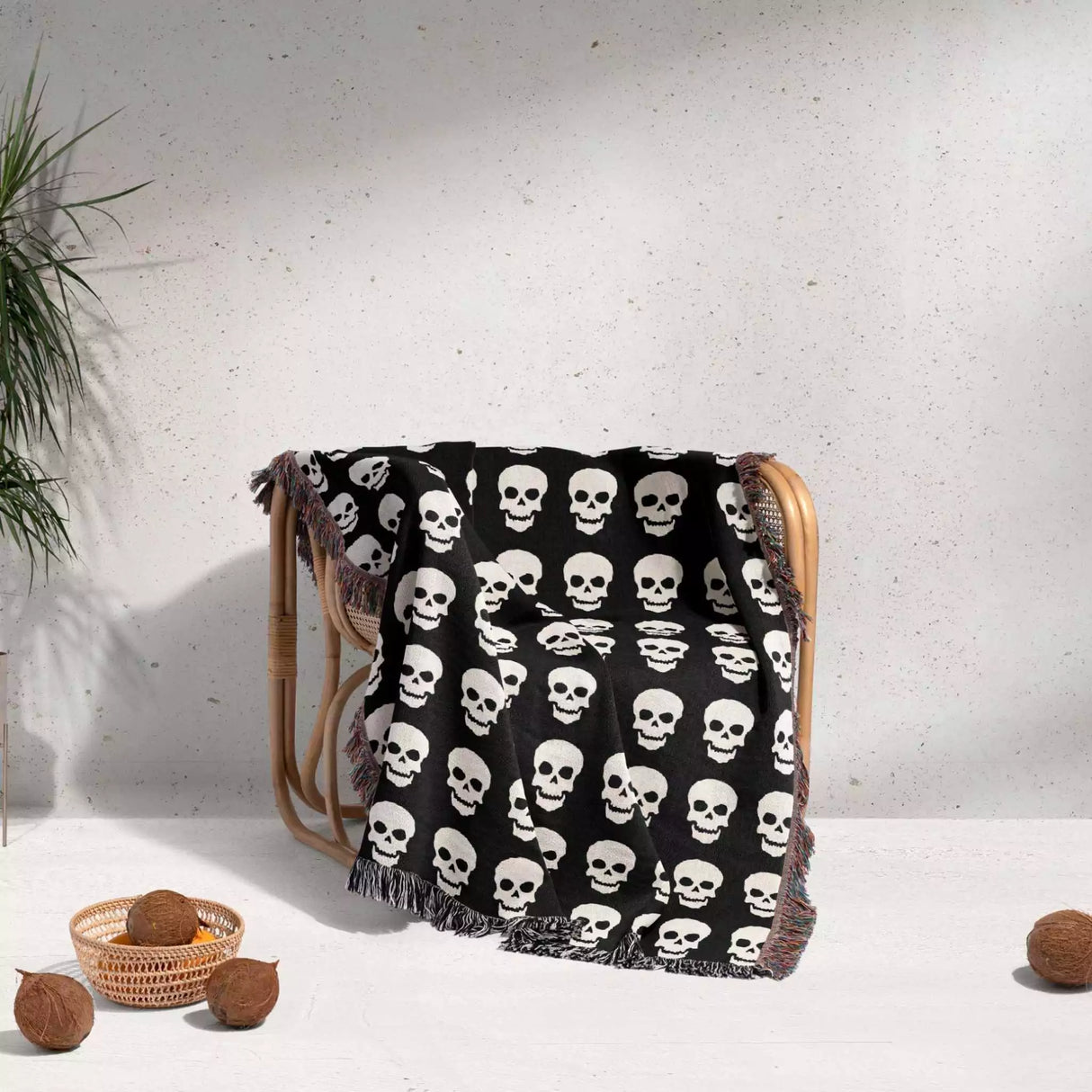 Black and White Skull Woven Throw Blanket - DesignerOllie.com