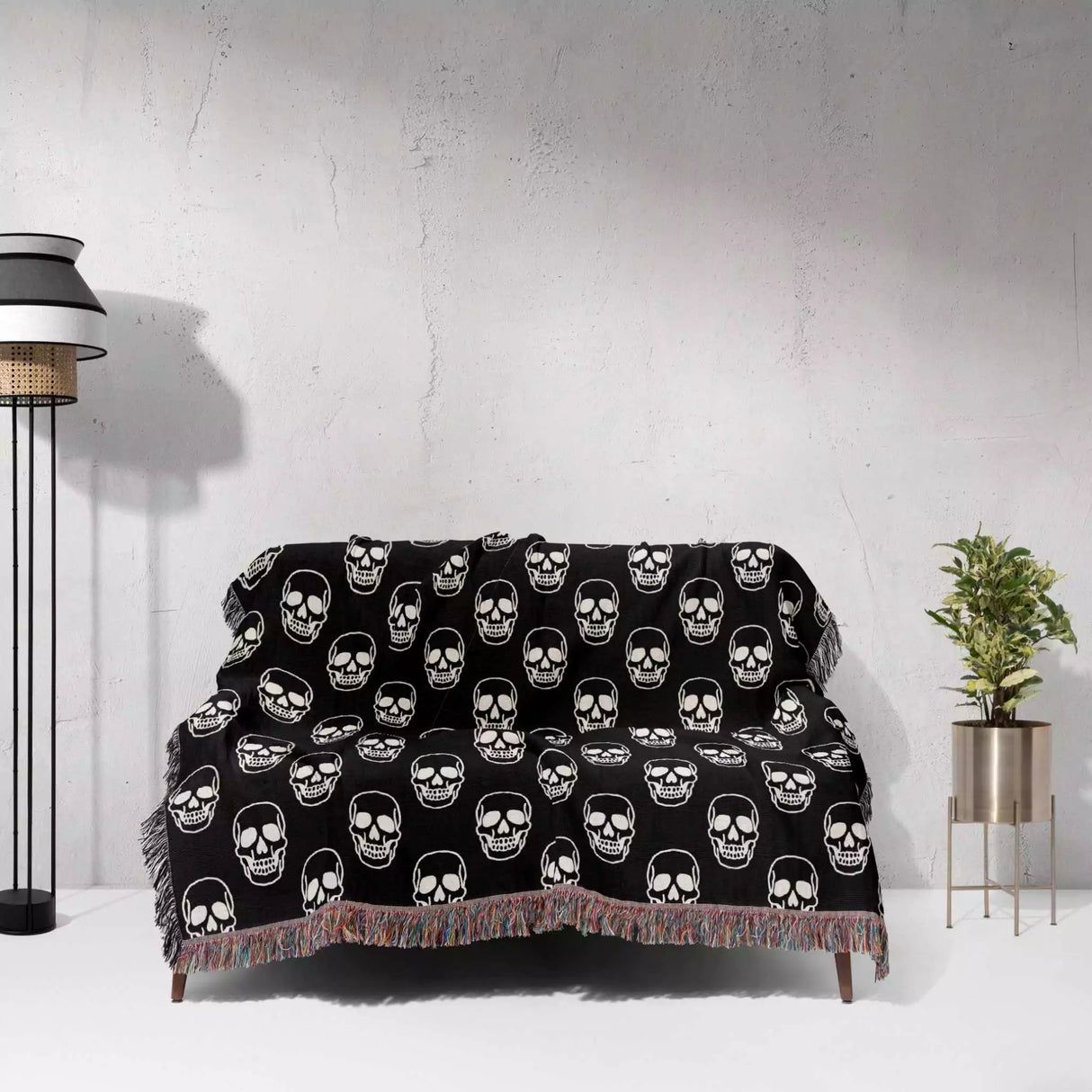 Simple Skull Monochrome Woven Throw Blanket and Tapestry - DesignerOllie.com