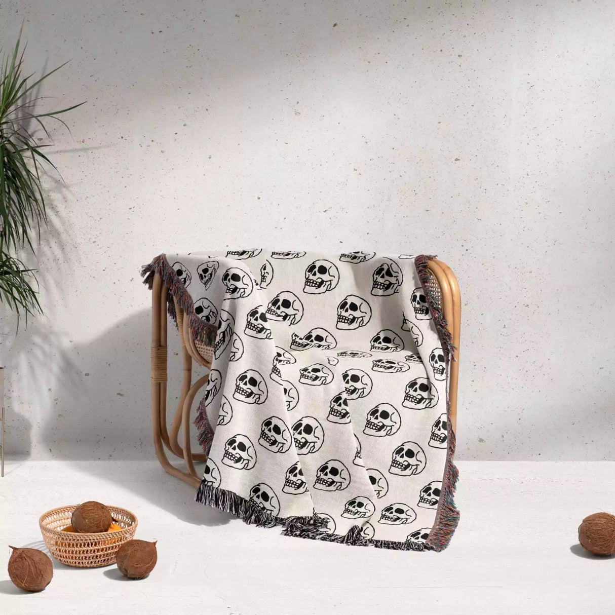 Skull Design Black and White Woven Throw Blanket and Tapestry - DesignerOllie.com