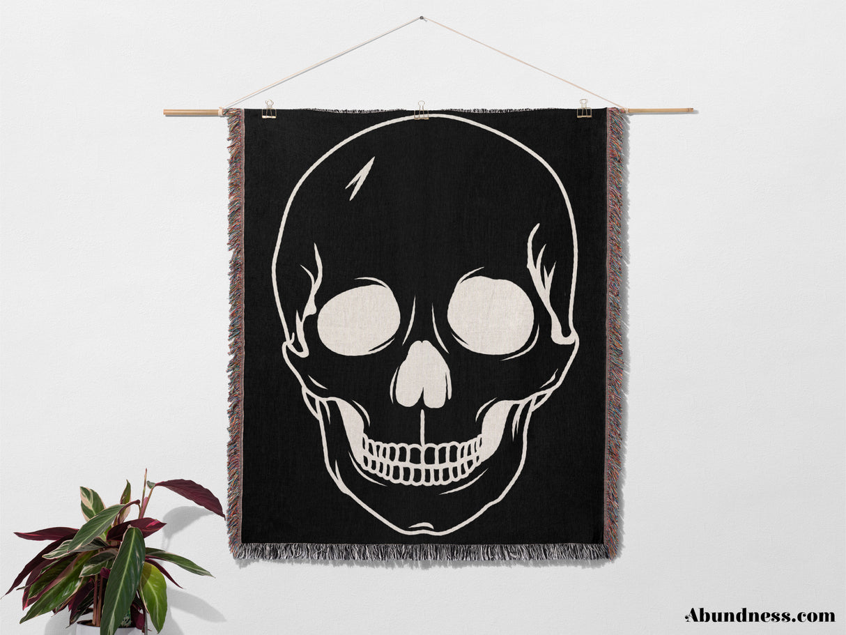 Black and White Large Skull Woven Throw Blanket