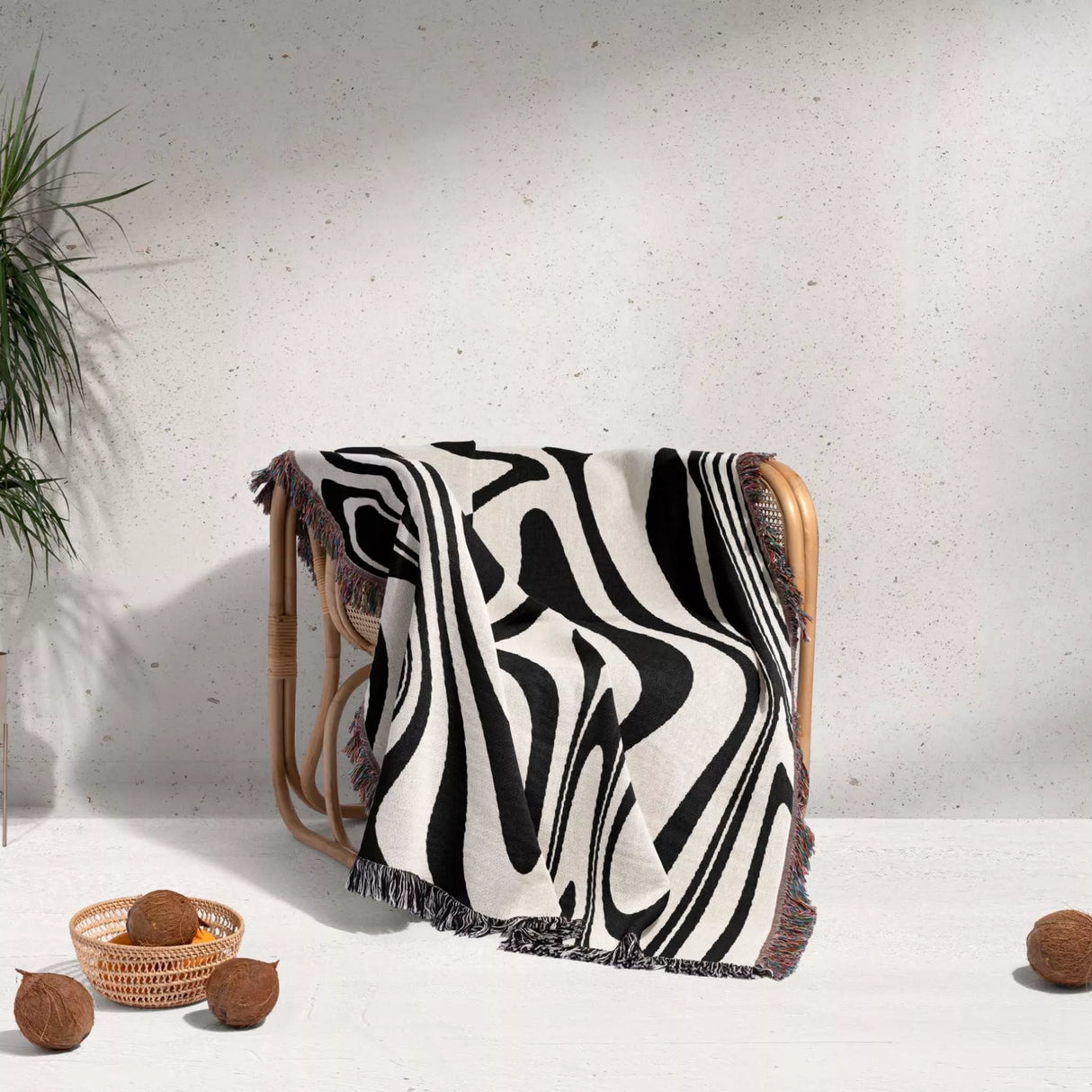 Black and White Marble Woven Throw Blanket - DesignerOllie.com