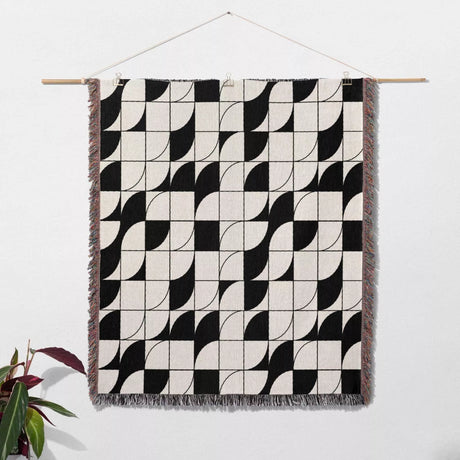 Geometric Print Woven Throw Blanket - DesignerOllie.com