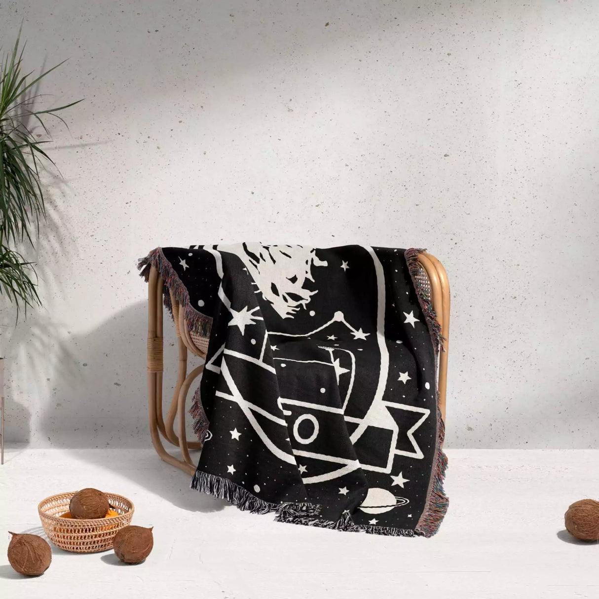 Leo Zodiac Sign Astrology Woman Woven Throw Blanket Tapestry - DesignerOllie.com